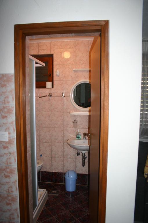 The White House Croatia Appartement Bibinje Kamer foto